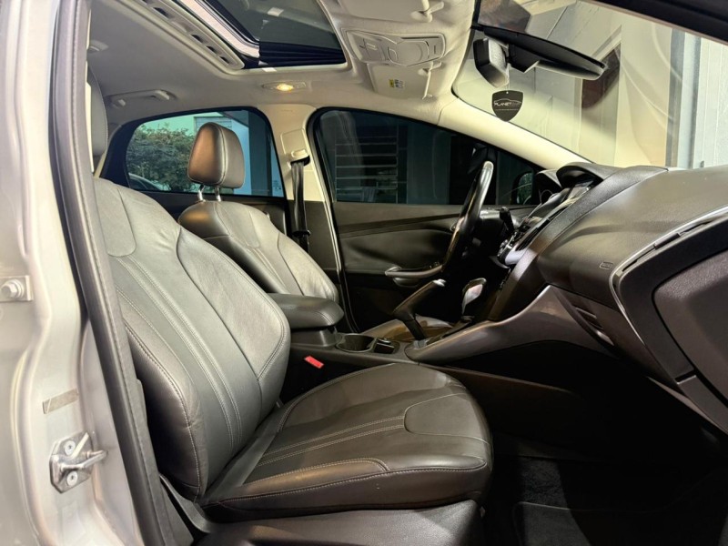FOCUS 2.0 TITANIUM PLUS HATCH 16V FLEX 4P AUTO - 2015 - FARROUPILHA