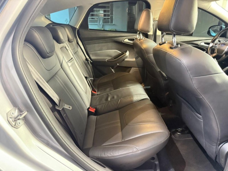 FOCUS 2.0 TITANIUM PLUS HATCH 16V FLEX 4P AUTO - 2015 - FARROUPILHA