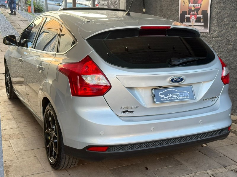 FOCUS 2.0 TITANIUM PLUS HATCH 16V FLEX 4P AUTO - 2015 - FARROUPILHA