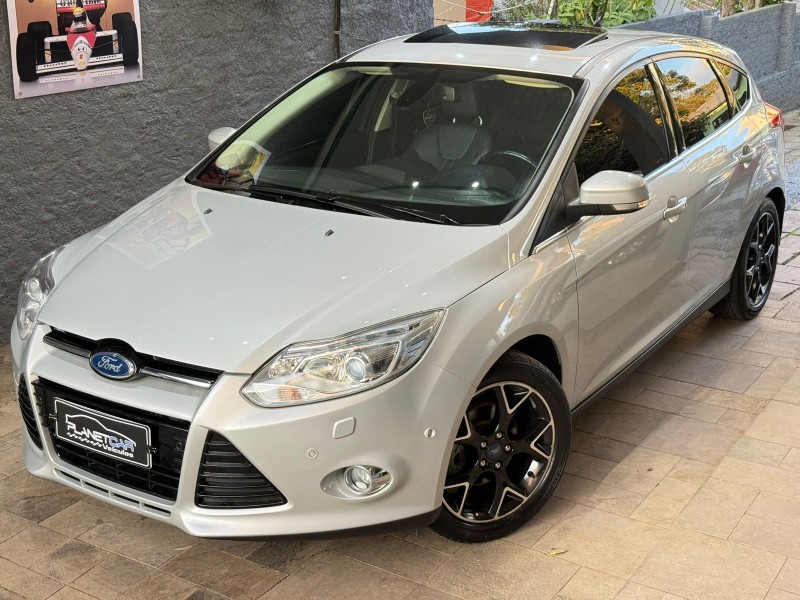 FOCUS 2.0 TITANIUM PLUS HATCH 16V FLEX 4P AUTO - 2015 - FARROUPILHA