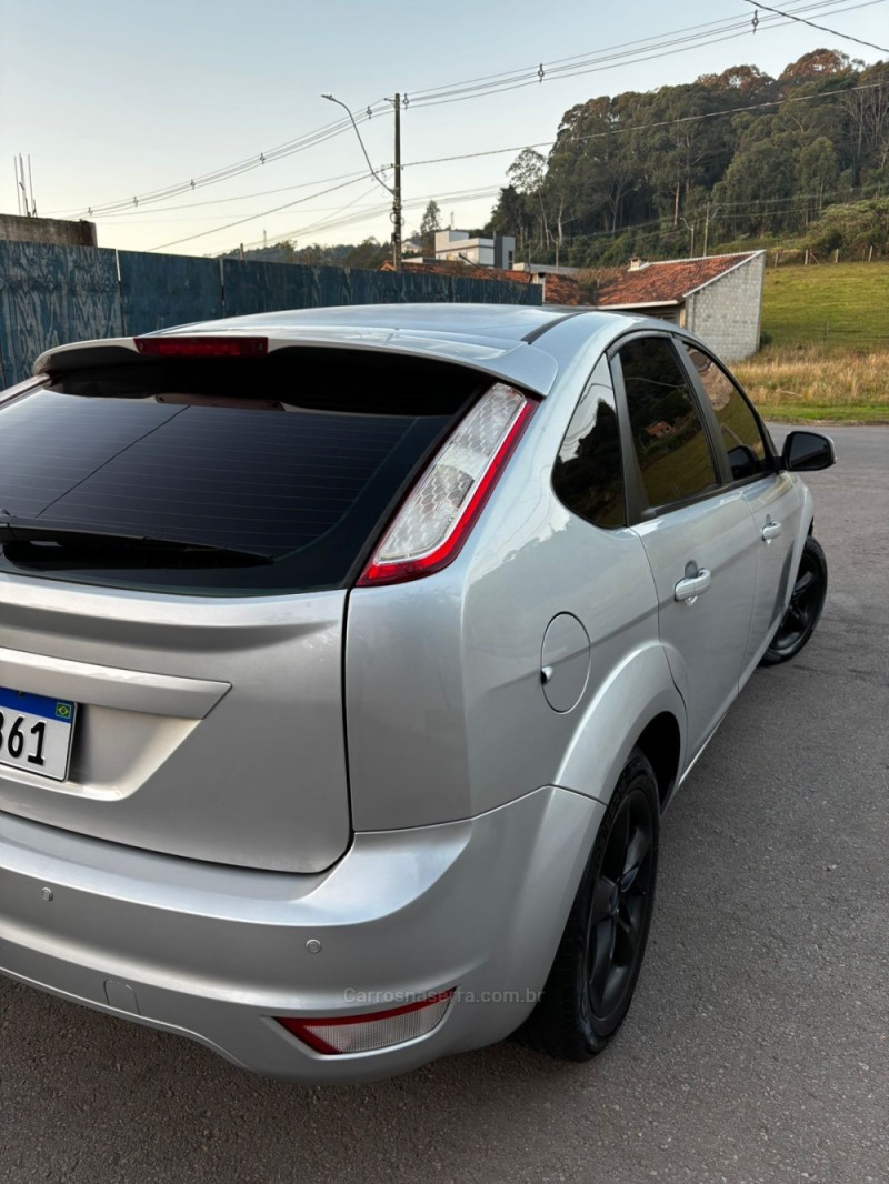 FOCUS 1.6 GLX 16V FLEX 4P MANUAL - 2013 - CAXIAS DO SUL