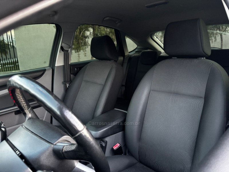 FOCUS 1.6 GLX 16V FLEX 4P MANUAL - 2013 - CAXIAS DO SUL