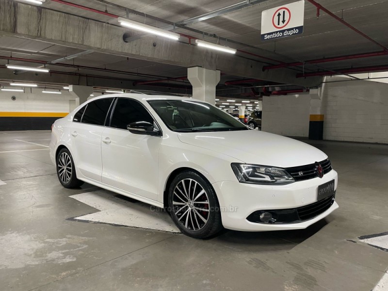 jetta 2.0 tsi highline 200cv gasolina 4p tiptronic 2013 caxias do sul