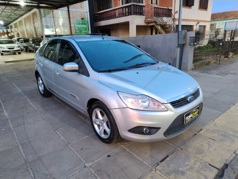 FOCUS 1.6 GLX 16V FLEX 4P MANUAL - 2010 - VACARIA