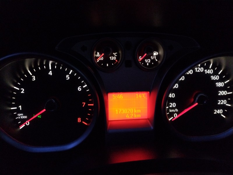 FOCUS 1.6 GLX 16V FLEX 4P MANUAL - 2010 - VACARIA