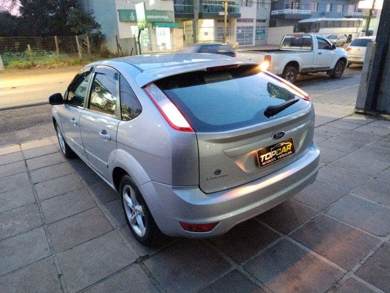 FOCUS 1.6 GLX 16V FLEX 4P MANUAL - 2010 - VACARIA