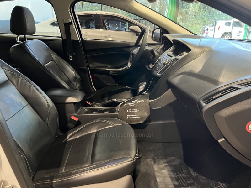 FOCUS 2.0 SE PLUS FASTBACK 16V FLEX 4P AUTOMÁTICO - 2018 - CAXIAS DO SUL
