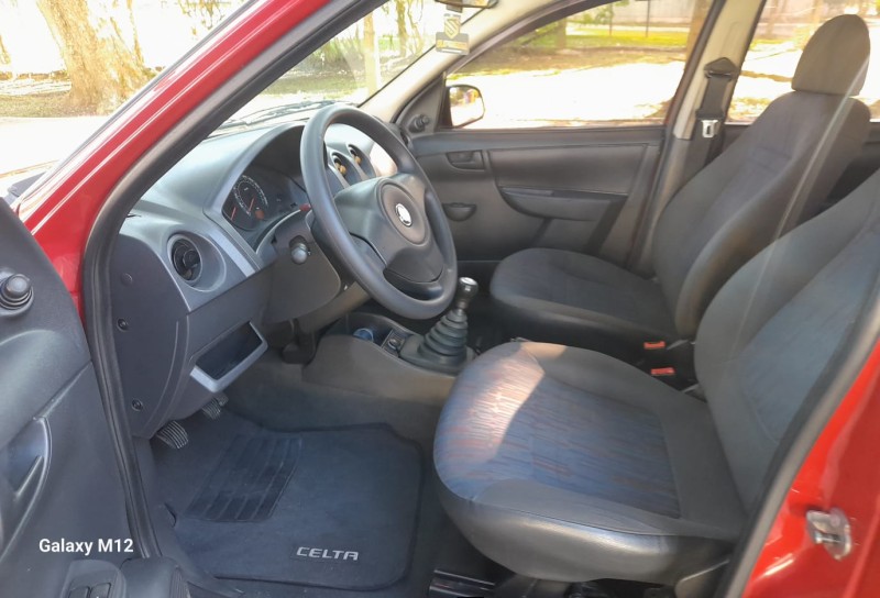 CELTA 1.0 MPFI SPIRIT 8V FLEX 4P MANUAL - 2011 - FARROUPILHA