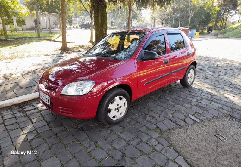 CELTA 1.0 MPFI SPIRIT 8V FLEX 4P MANUAL - 2011 - FARROUPILHA