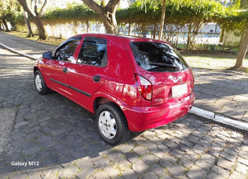 CELTA 1.0 MPFI SPIRIT 8V FLEX 4P MANUAL - 2011 - FARROUPILHA