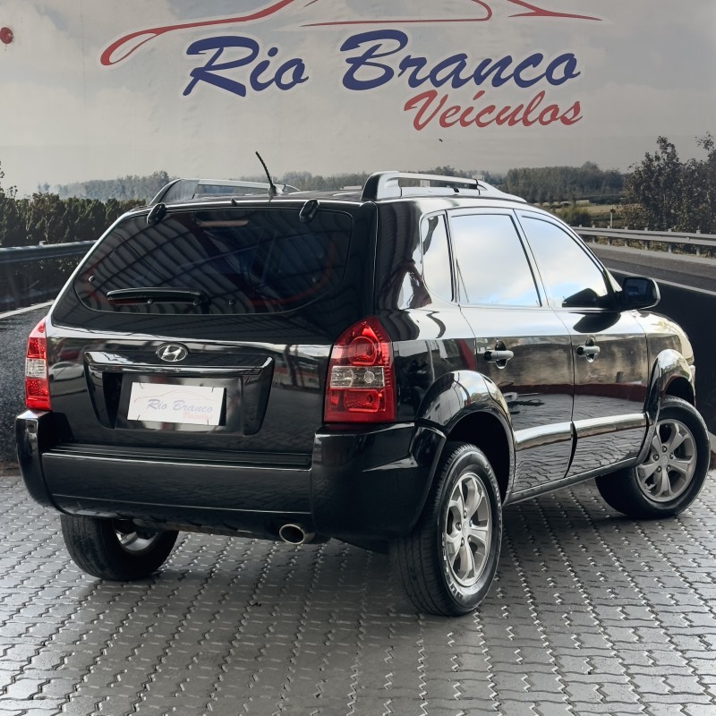 TUCSON 2.0 MPFI GL 16V 142CV 2WD GASOLINA 4P MANUAL - 2011 - CAXIAS DO SUL