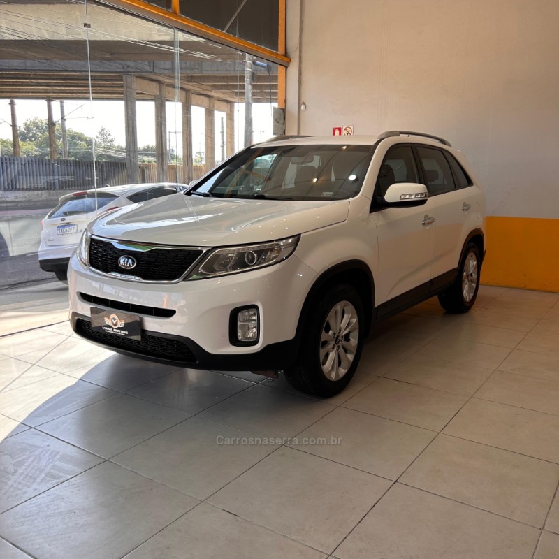 SORENTO 2.4 EX 4X2 16V GASOLINA 4P AUTOMÁTICO - 2015 - SAPUCAIA DO SUL