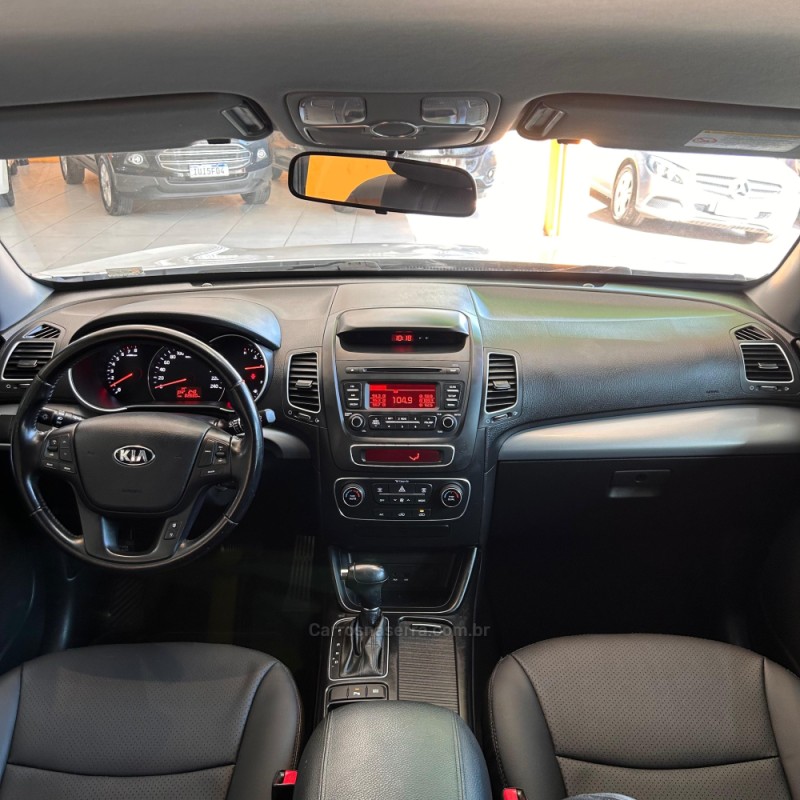 SORENTO 2.4 EX 4X2 16V GASOLINA 4P AUTOMÁTICO - 2015 - SAPUCAIA DO SUL