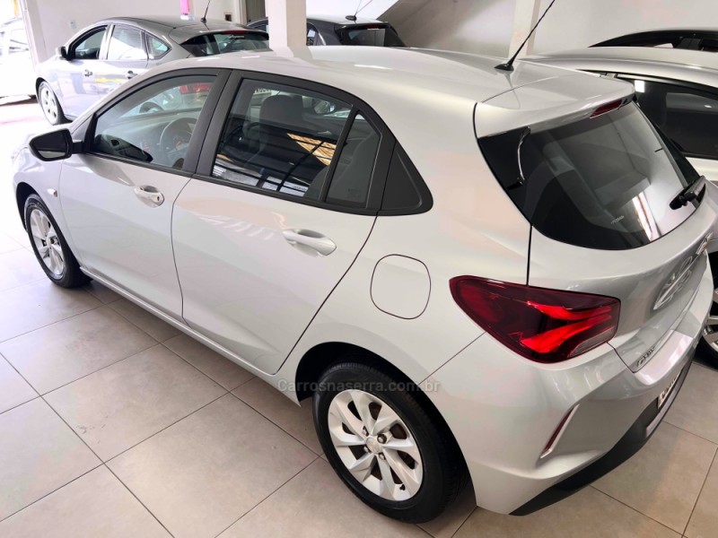 ONIX 1.0 LT 12V FLEX 4P MANUAL - 2023 - CARLOS BARBOSA