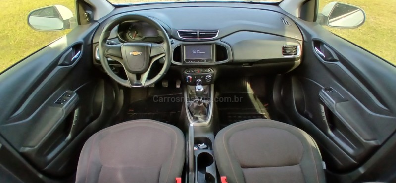 ONIX 1.4 MPFI LTZ 8V FLEX 4P MANUAL - 2015 - VACARIA