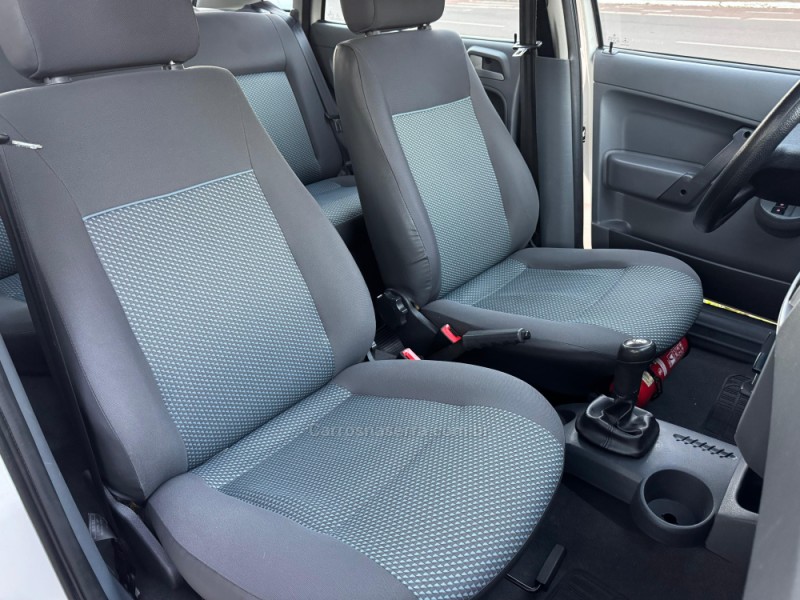 GOL 1.0 MI PLUS 8V FLEX 4P MANUAL G.IV - 2014 - LAGOA VERMELHA