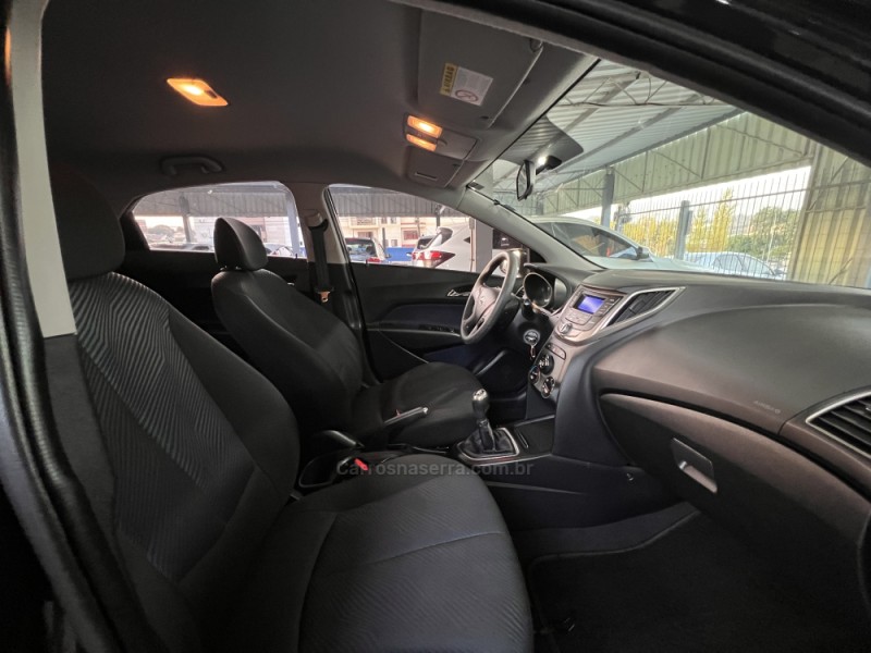 HB20 1.6 COMFORT PLUS 16V FLEX 4P MANUAL - 2015 - BOM PRINCíPIO
