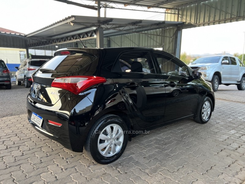 HB20 1.6 COMFORT PLUS 16V FLEX 4P MANUAL - 2015 - BOM PRINCíPIO
