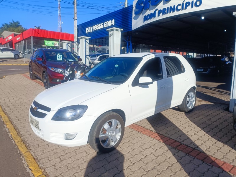 CELTA 1.0 VHCE LT 8V FLEX 4P MANUAL - 2013 - BOM PRINCíPIO