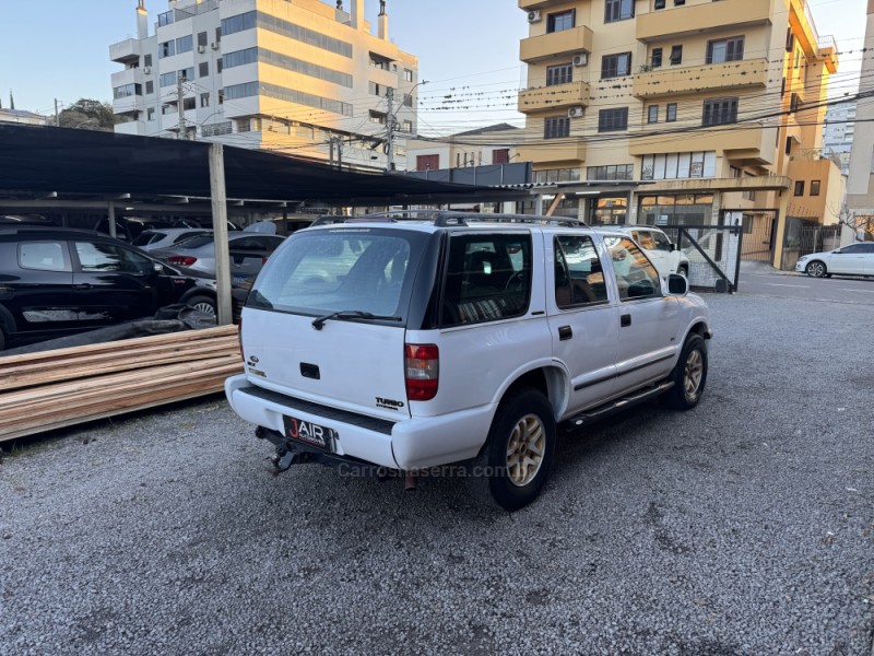 BLAZER 2.5 DLX 4X4 8V TURBO DIESEL 4P MANUAL - 2000 - GARIBALDI