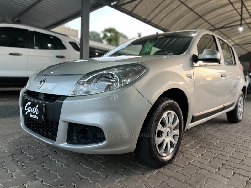 SANDERO 1.0 EXPRESSION 16V FLEX 4P MANUAL - 2012 - BOM PRINCíPIO