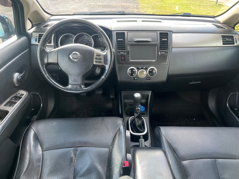 TIIDA 1.8 SL 16V FLEX 4P MANUAL - 2011 - FARROUPILHA