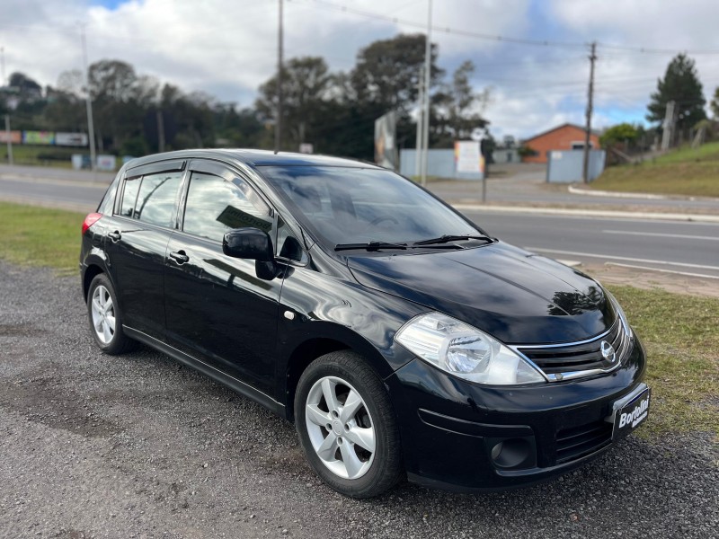 TIIDA 1.8 SL 16V FLEX 4P MANUAL - 2011 - FARROUPILHA