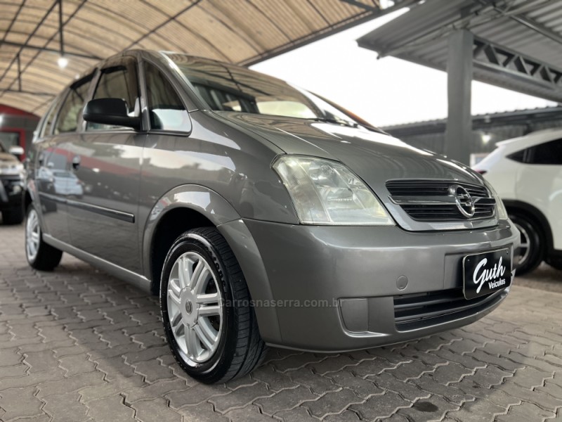 MERIVA 1.8 MPFI CD 8V FLEX 4P MANUAL - 2004 - BOM PRINCíPIO