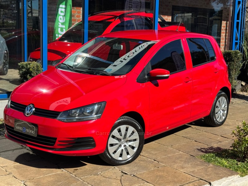 FOX 1.0 MI TRENDLINE 8V FLEX 4P MANUAL - 2015 - LAGOA VERMELHA