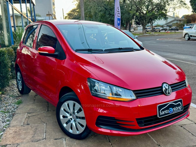 FOX 1.0 MI TRENDLINE 8V FLEX 4P MANUAL - 2015 - LAGOA VERMELHA