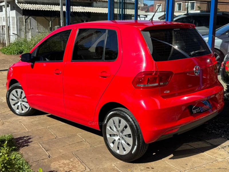 FOX 1.0 MI TRENDLINE 8V FLEX 4P MANUAL - 2015 - LAGOA VERMELHA