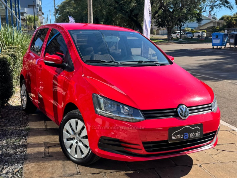 FOX 1.0 MI TRENDLINE 8V FLEX 4P MANUAL - 2015 - LAGOA VERMELHA