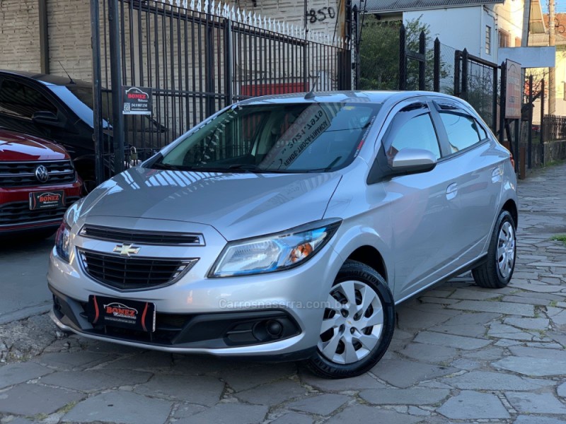 ONIX 1.4 MPFI LT 8V FLEX 4P MANUAL - 2013 - CAXIAS DO SUL