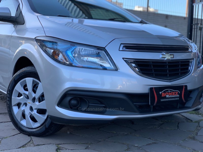 ONIX 1.4 MPFI LT 8V FLEX 4P MANUAL - 2013 - CAXIAS DO SUL
