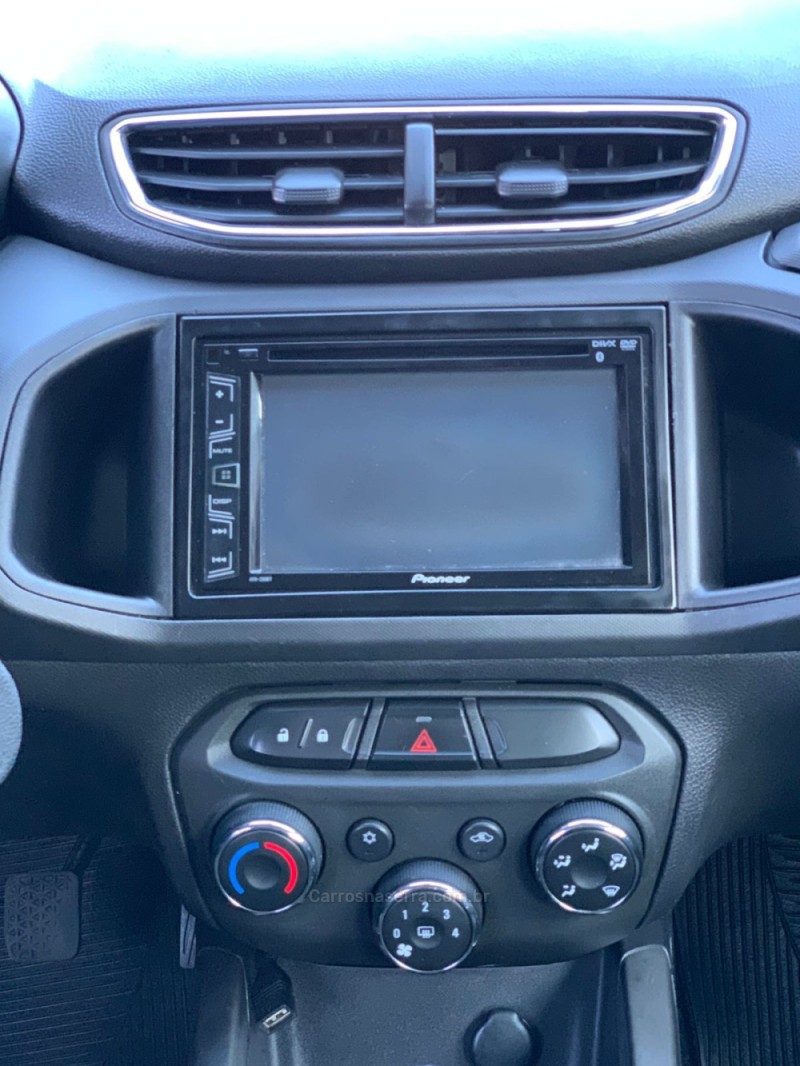 ONIX 1.4 MPFI LT 8V FLEX 4P MANUAL - 2013 - CAXIAS DO SUL