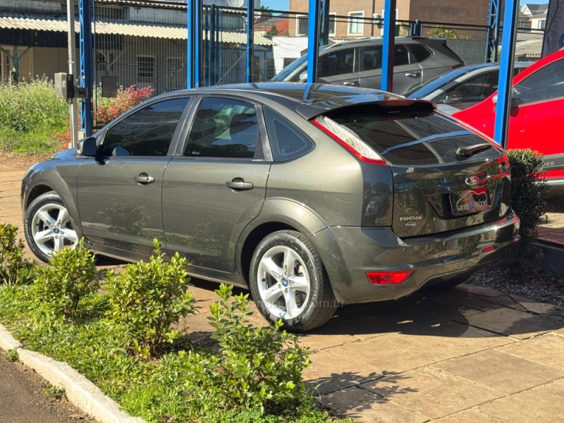 FOCUS 1.6 GLX 16V FLEX 4P MANUAL - 2013 - LAGOA VERMELHA