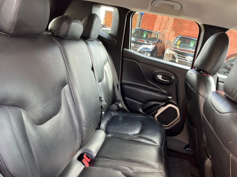 RENEGADE 1.8 16V FLEX SPORT 4P MANUAL - 2016 - BENTO GONçALVES