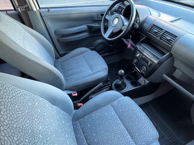 FOX 1.6 MI PLUS 8V FLEX 4P MANUAL - 2005 - LAGOA VERMELHA