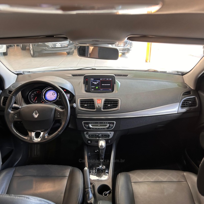 FLUENCE 2.0 DYNAMIQUE PLUS 16V FLEX 4P AUTOMÁTICO - 2017 - SAPUCAIA DO SUL