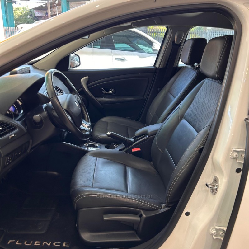 FLUENCE 2.0 DYNAMIQUE PLUS 16V FLEX 4P AUTOMÁTICO - 2017 - SAPUCAIA DO SUL