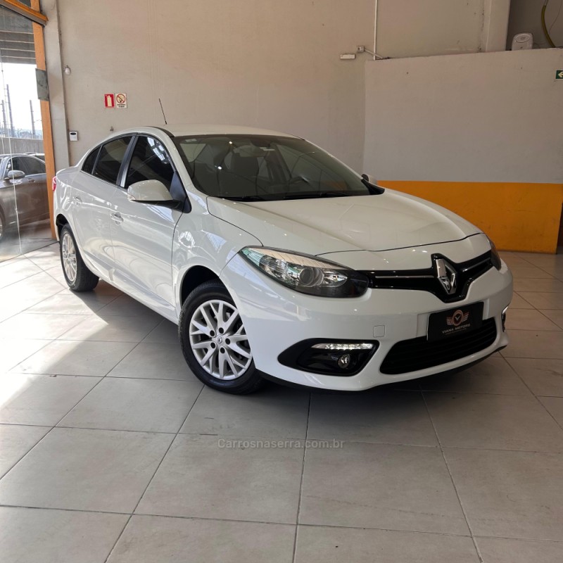 FLUENCE 2.0 DYNAMIQUE PLUS 16V FLEX 4P AUTOMÁTICO - 2017 - SAPUCAIA DO SUL