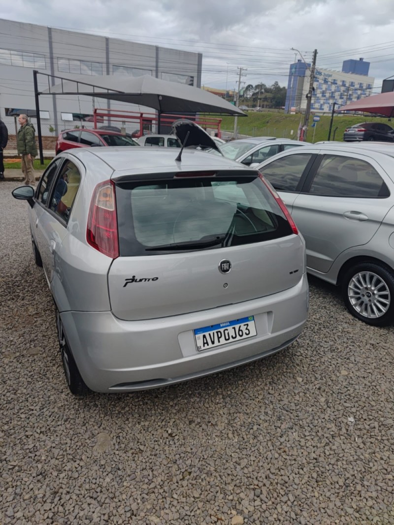 PUNTO 1.6 ESSENCE SP 16V FLEX 4P MANUAL - 2012 - FARROUPILHA