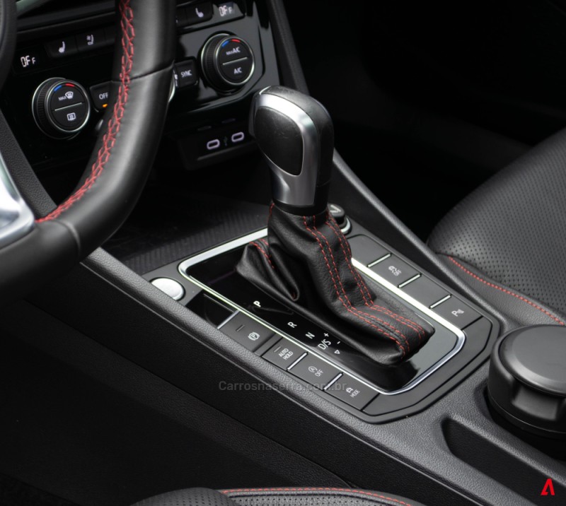 JETTA 2.0 16V TSI GLI 350 GASOLINA 4P AUTOMÁTICO - 2021 - GARIBALDI