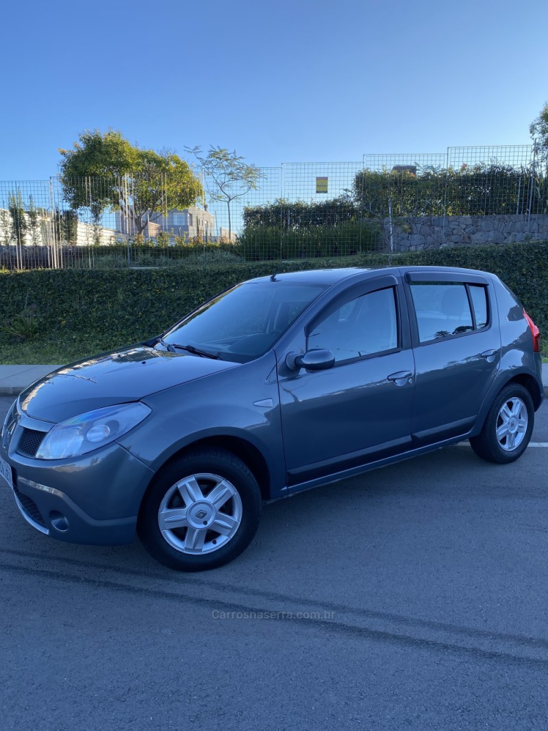 SANDERO 1.6 PRIVILÉGE 16V FLEX 4P MANUAL - 2009 - CAXIAS DO SUL