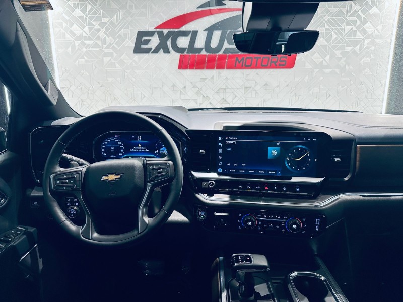 SILVERADO 5.3 1500 HIGH 4X4 COUNTRY GASOLINA 4X4 AUTOMÁTICO - 2024 - CAXIAS DO SUL