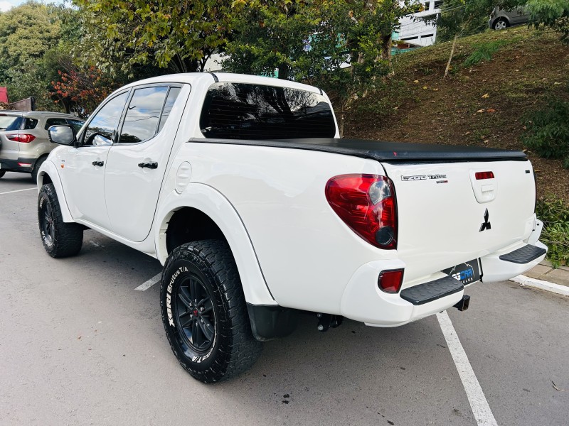 L200 TRITON 3.2 HPE 4X4 CD 16V TURBO INTERCOOLER DIESEL 4P MANUAL - 2010 - BENTO GONçALVES