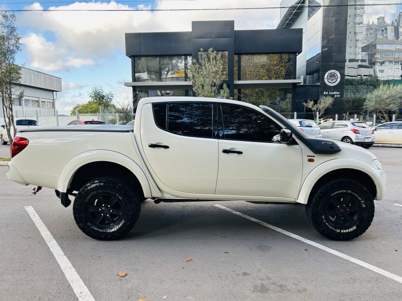 L200 TRITON 3.2 HPE 4X4 CD 16V TURBO INTERCOOLER DIESEL 4P MANUAL - 2010 - BENTO GONçALVES