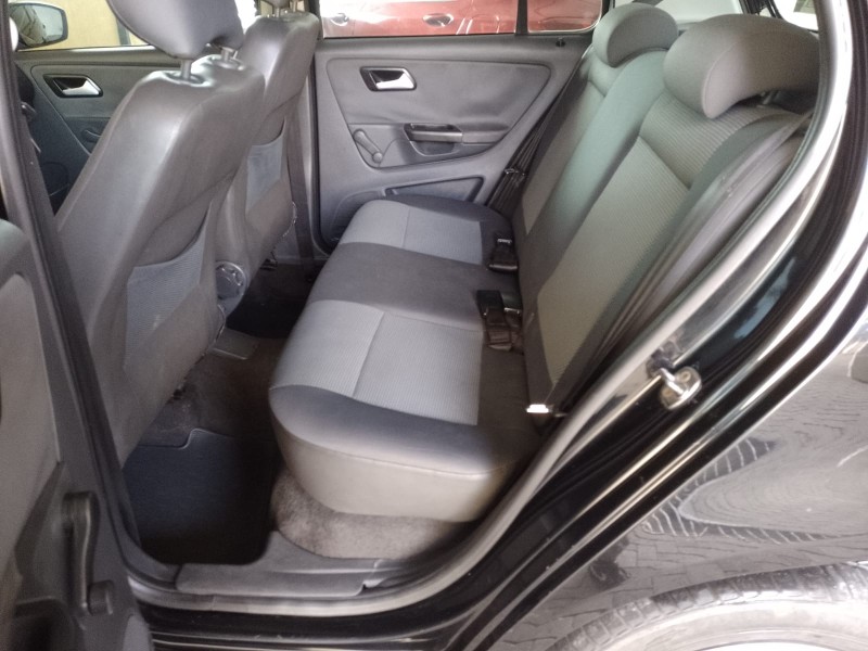 FOX 1.0 MI 8V FLEX 4P MANUAL - 2012 - CANELA