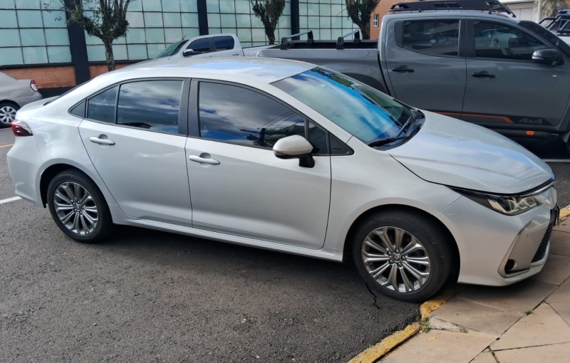 COROLLA 2.0 XEI 16V FLEX 4P AUTOMÁTICO - 2023 - FLORES DA CUNHA