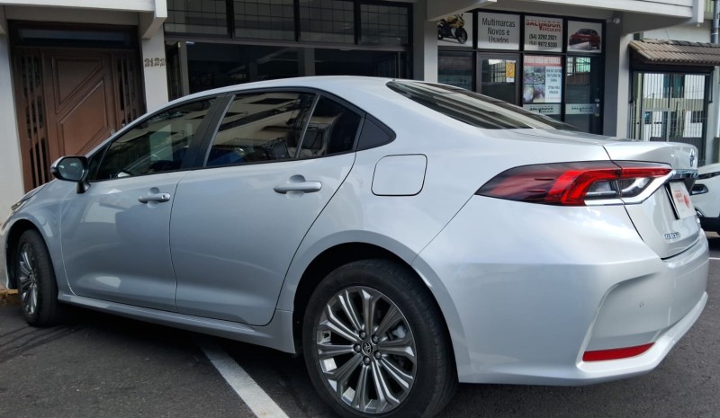 COROLLA 2.0 XEI 16V FLEX 4P AUTOMÁTICO - 2023 - FLORES DA CUNHA